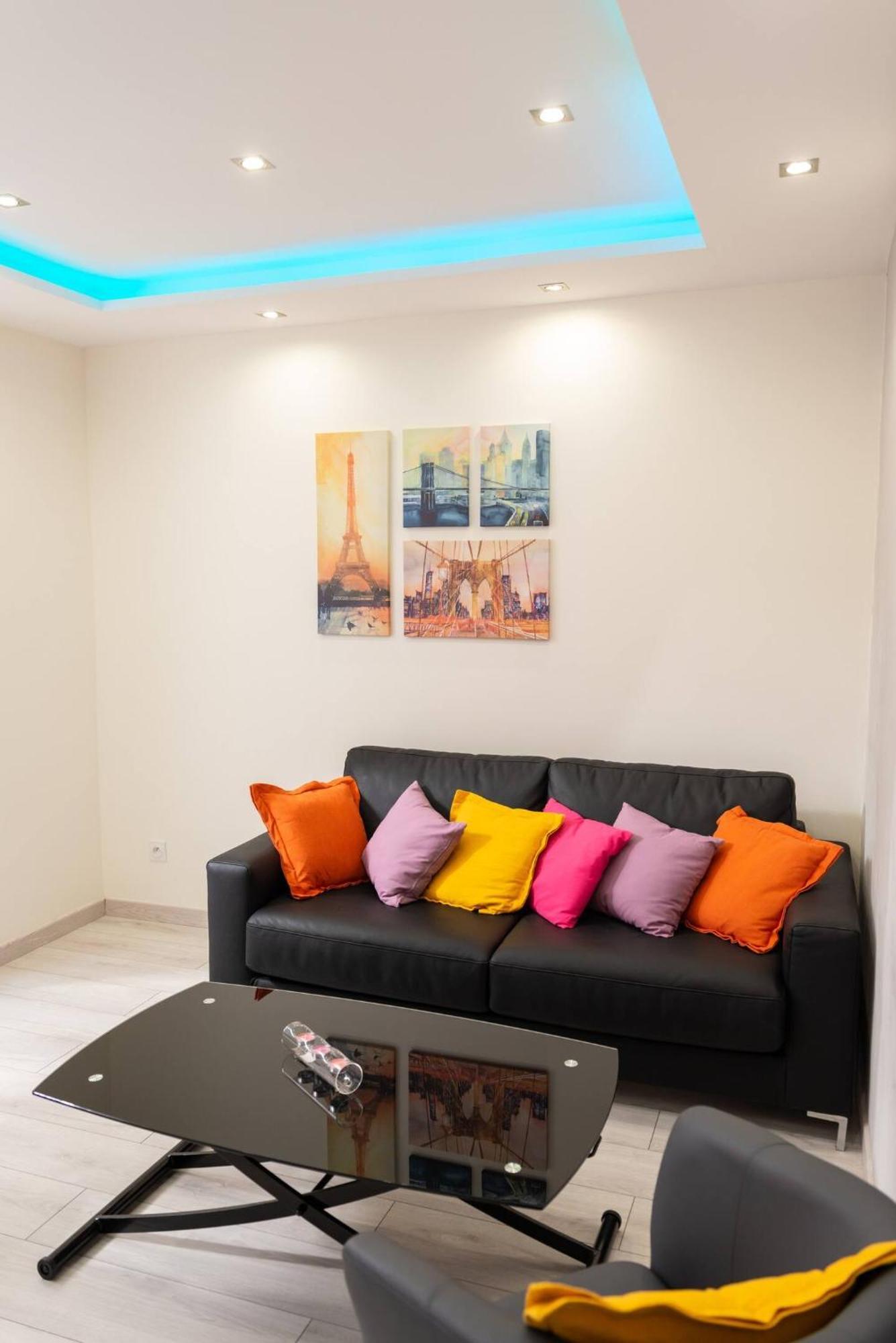 Gheddachi Apartment Gentilly Exterior photo